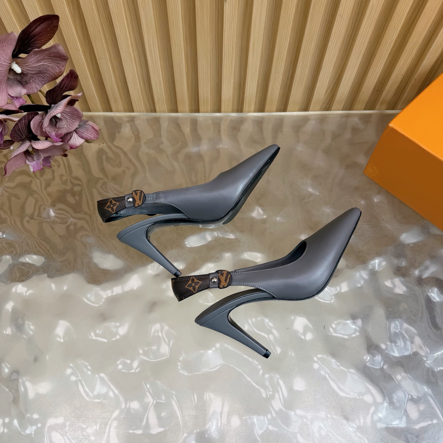 Women's high heels